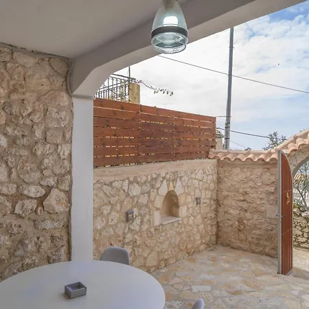 Maniaveta's House Nyaraló *
